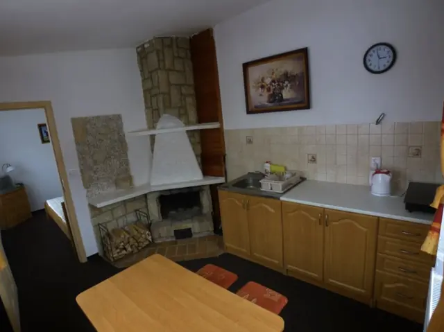 Apartmán s krbem — fotografie 1