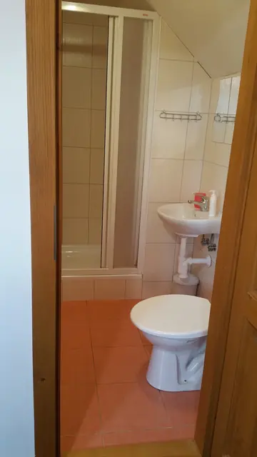 Apartmán v podkroví — fotografie 7
